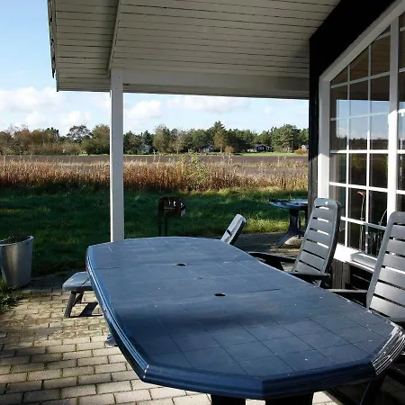 Three-bedroom Holiday In Saeby 18 Nordost