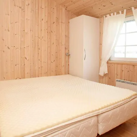 Three-bedroom Holiday In Saeby 18 * Nordost